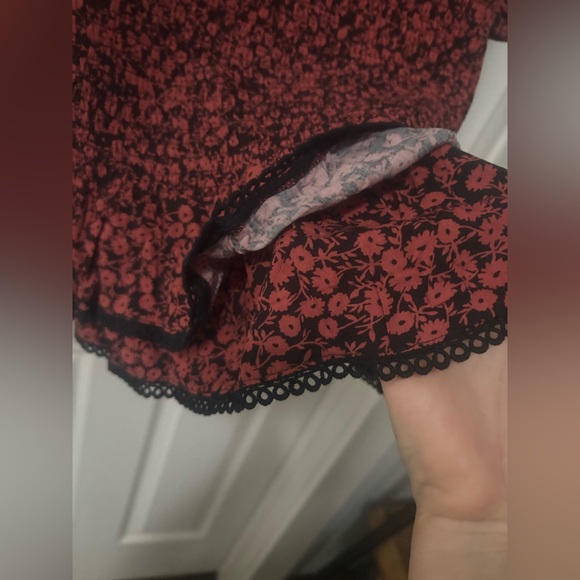 Lost + Wander Floral Patterned Long Sleeve Dress - Picture 4 of 11